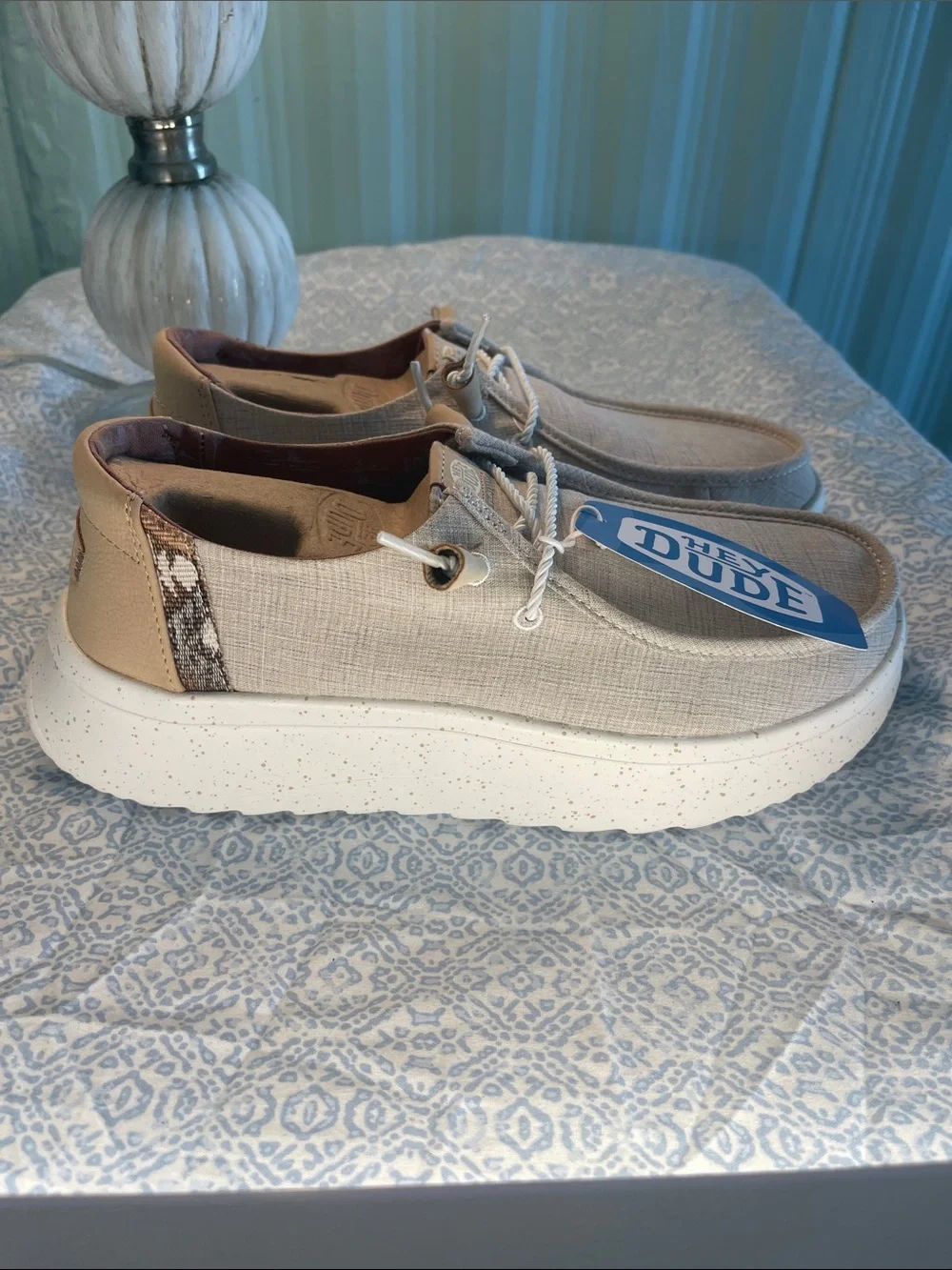 Hey Dude Wendy PeaK WOVEN Slip-On Sneakers in Natural NWT size 10